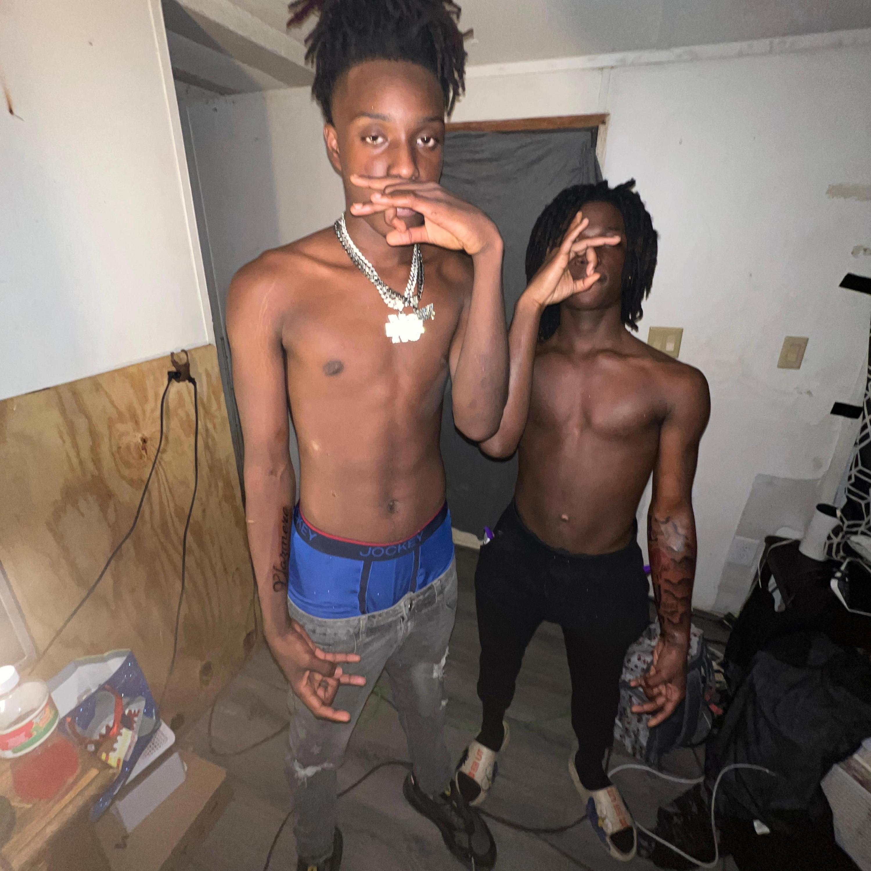 Oz who (feat. Pmoneyfrmdak)