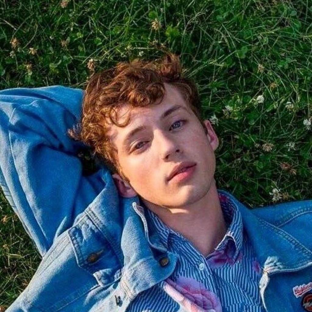 欧美热歌：跟随节奏摇摆起来