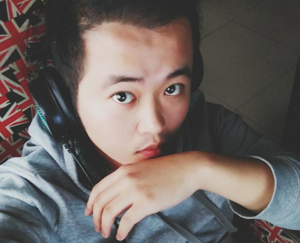李小俊