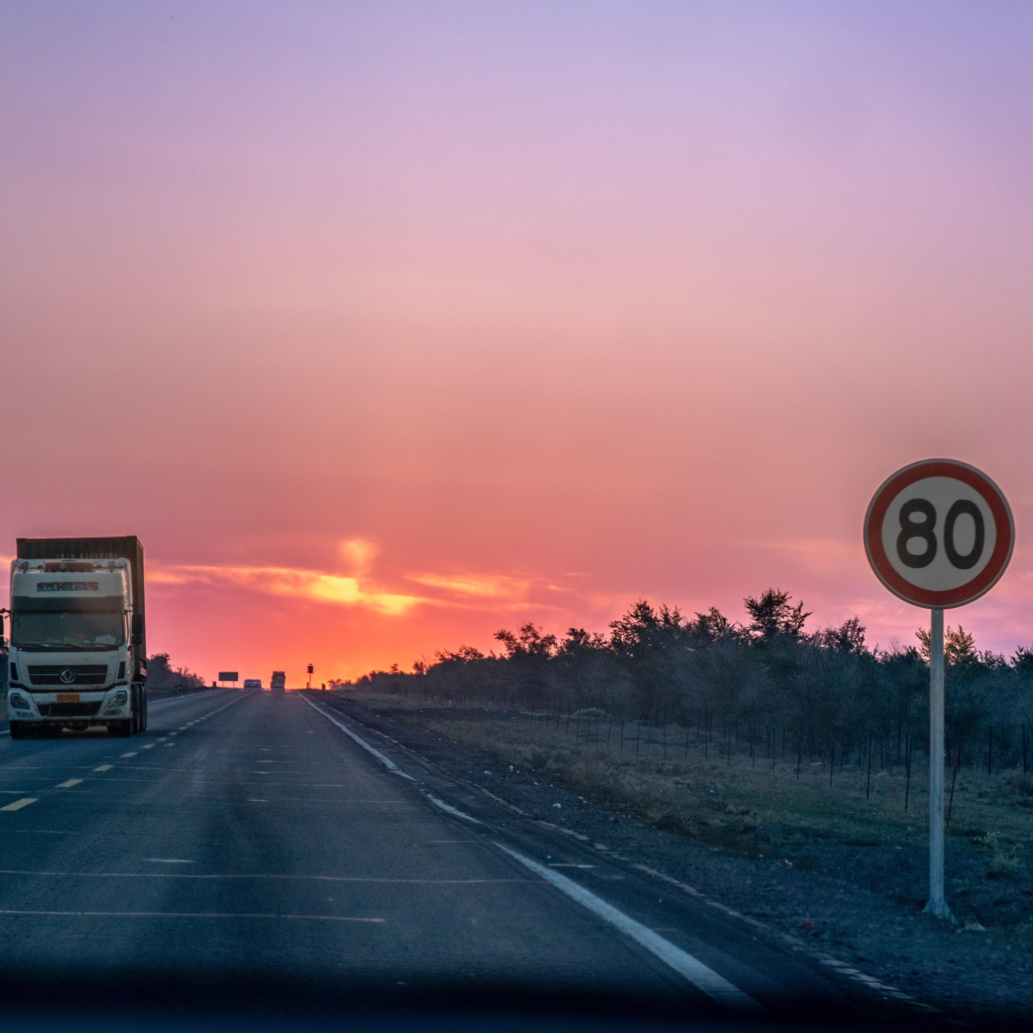 弥留之际_的确如此如确的_星沉夜雨 | 在线播放_弥留之际歌词_弥留之际下载 | 网易云音乐