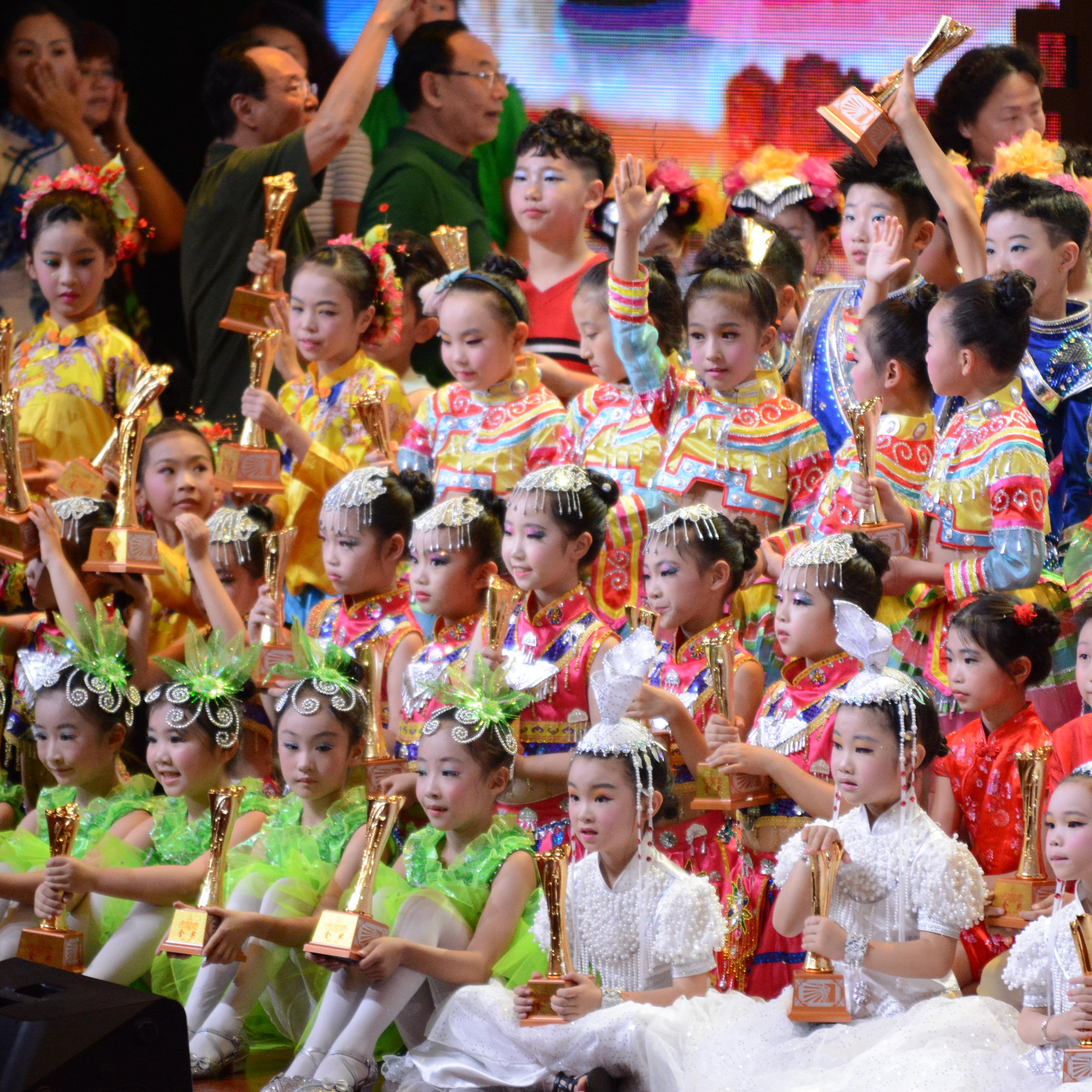 梨花又开放-张贻斐（翻自 邱诗晗）