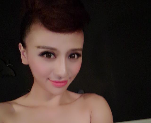 李霞儿