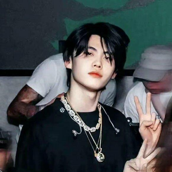 薄荷味的小茗同学