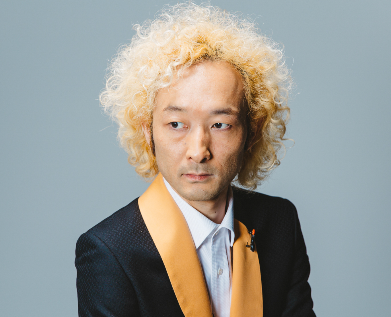 松谷卓