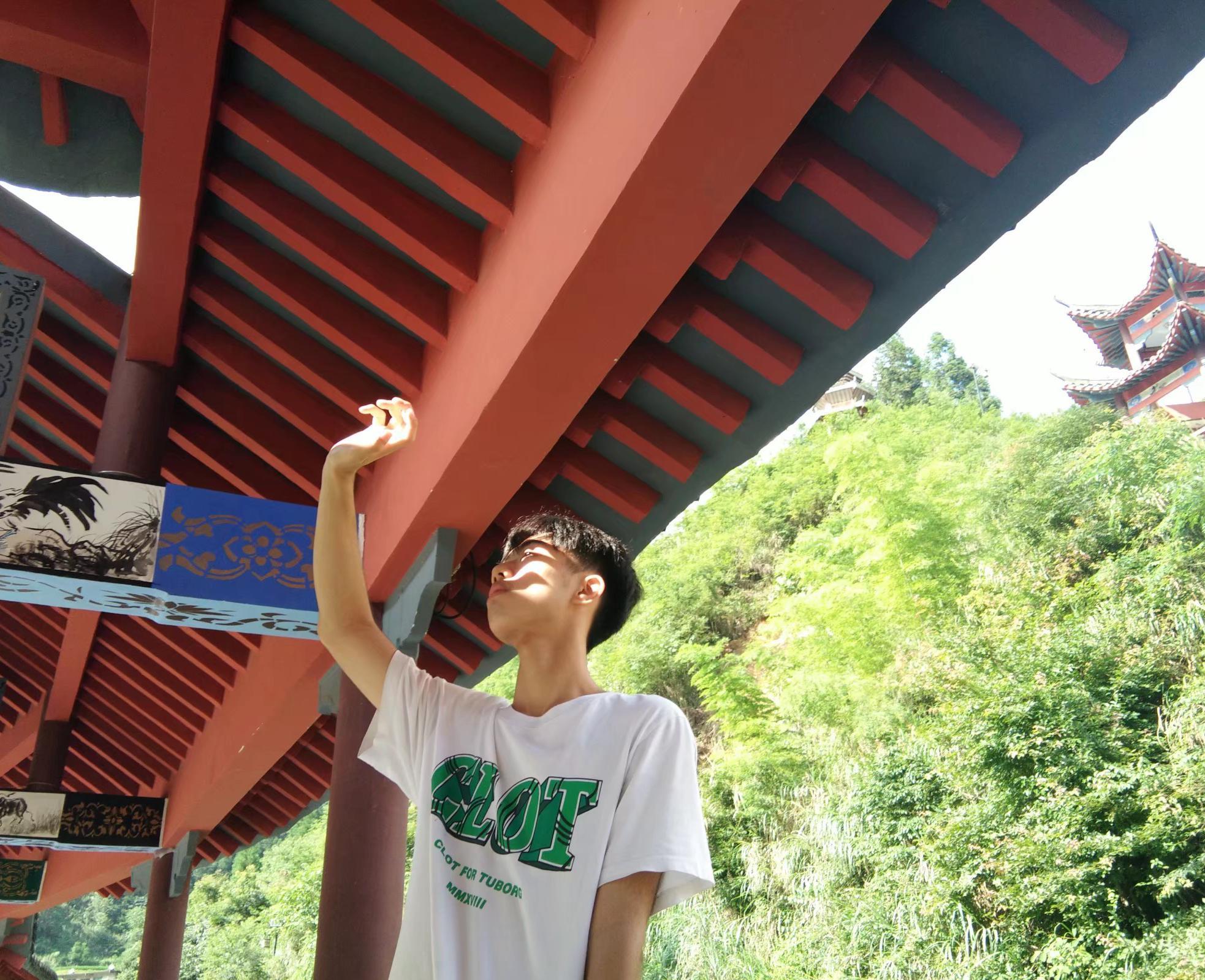 新奕 Lil.KEY