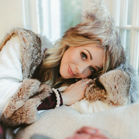 Lindsey Stirling资料,Lindsey Stirling最新歌曲,Lindsey StirlingMV视频,Lindsey Stirling音乐专辑,Lindsey Stirling好听的歌