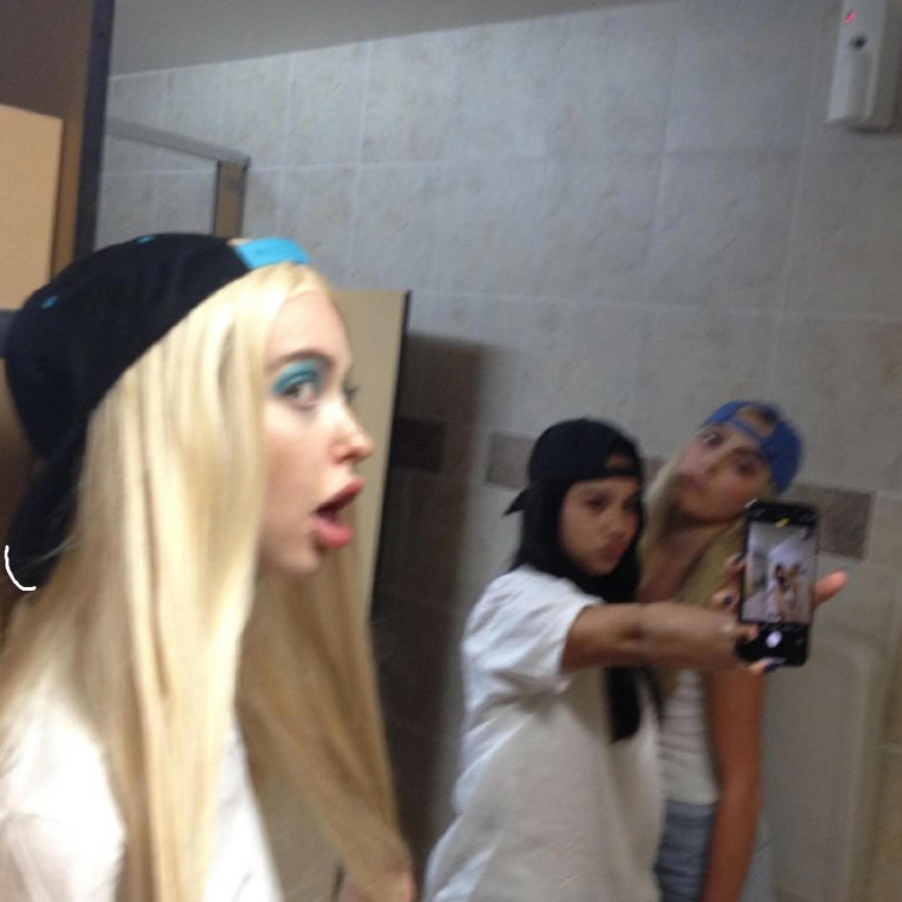 Kingdom Hearts Cypher (feat. Tropes, Reefuh, Bronclair, Eleven Thirteen, Psych, Iris Day, Kurtis & Saranghae)