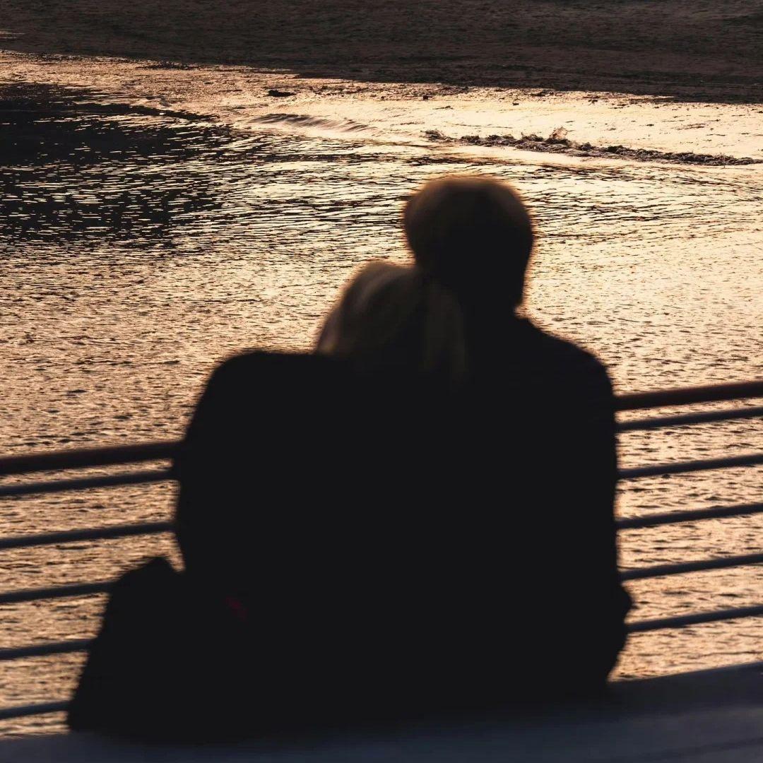 被咖啡的香味叫醒