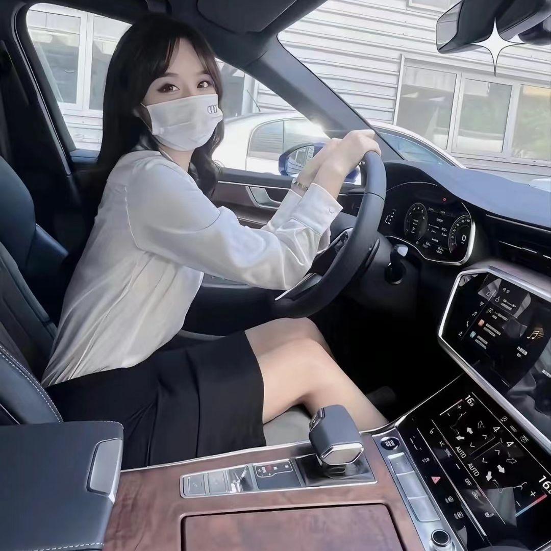 身后空无一人封面