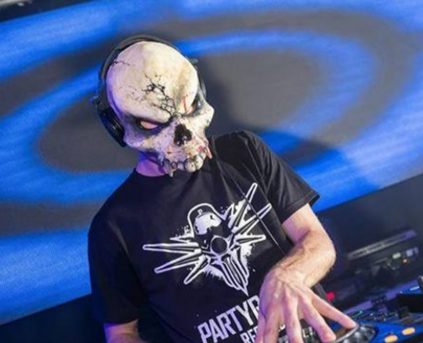 F. Noize