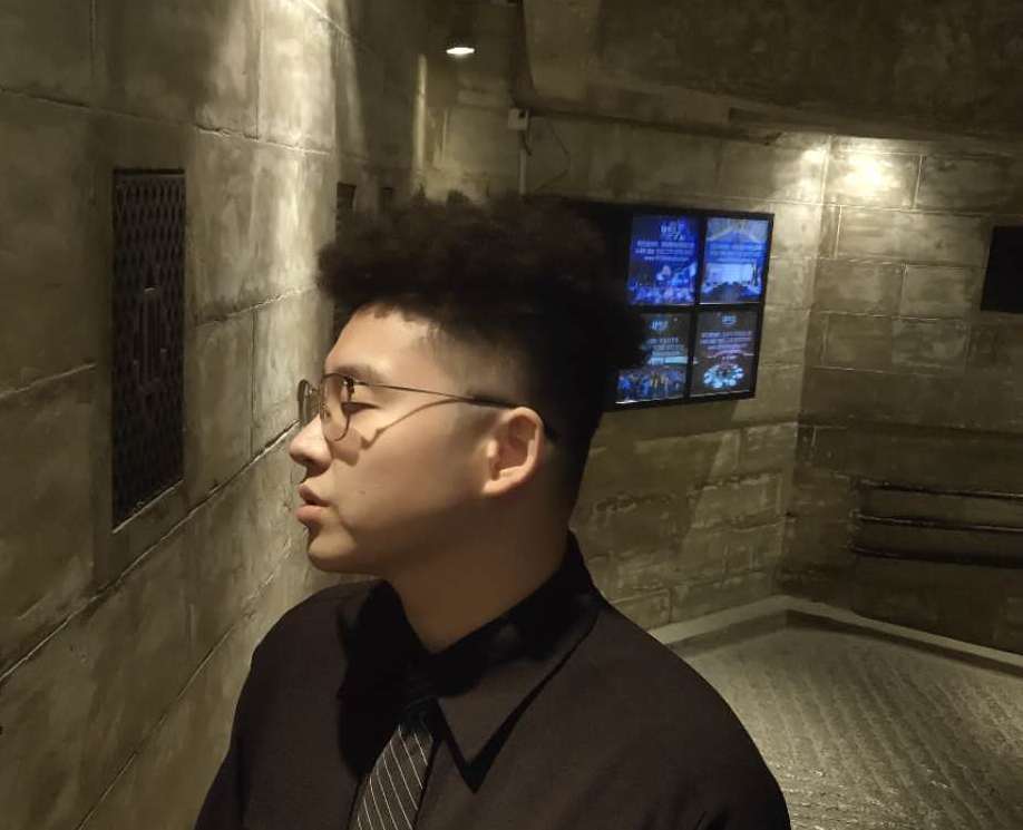 李子豪