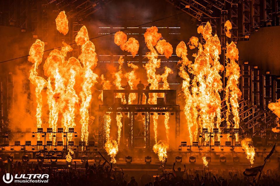 Swedish House Mafia压轴Ultra 20周年主舞台 
