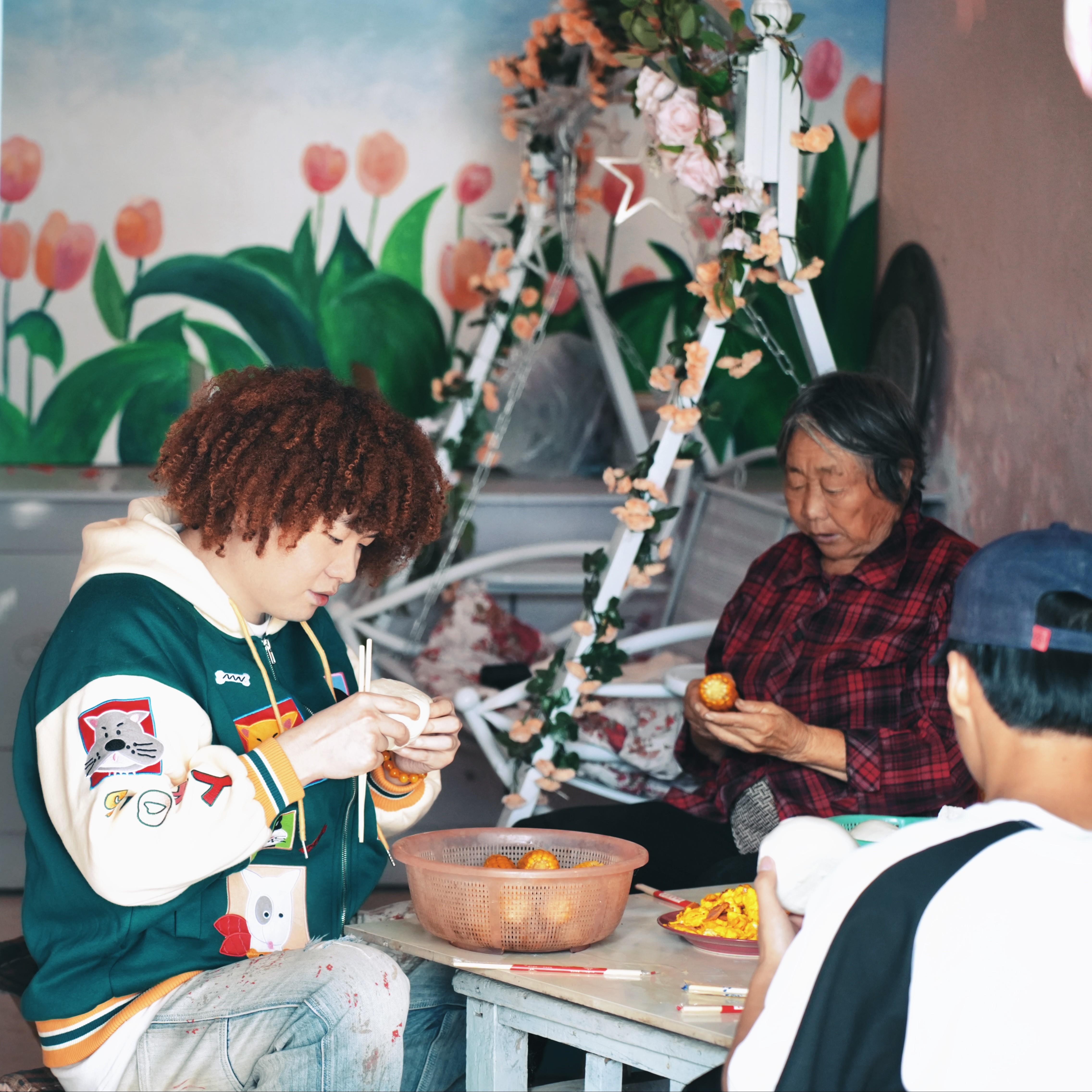 大槐树下_Nine999_大槐树下 | 在线播放_大槐树下歌词_大槐树下下载 | 网易云音乐