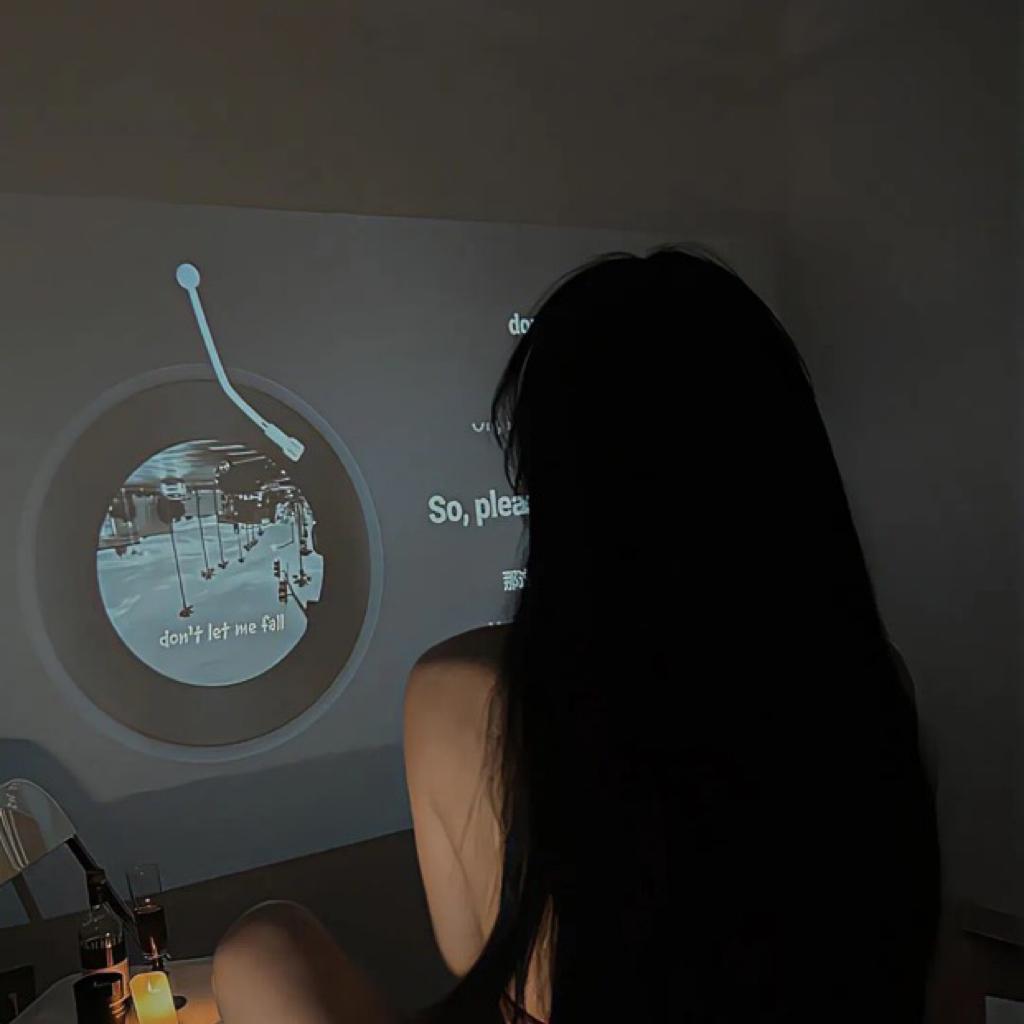 Martin Garrix/David Guetta/Jamie Scott/R