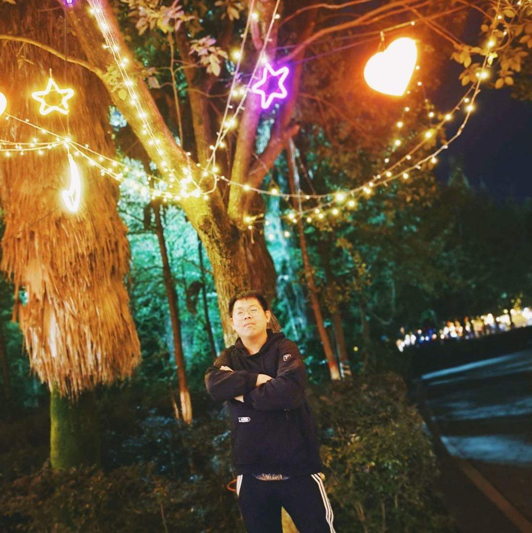 春雨里洗过的太阳封面