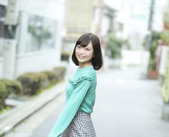 小山百代