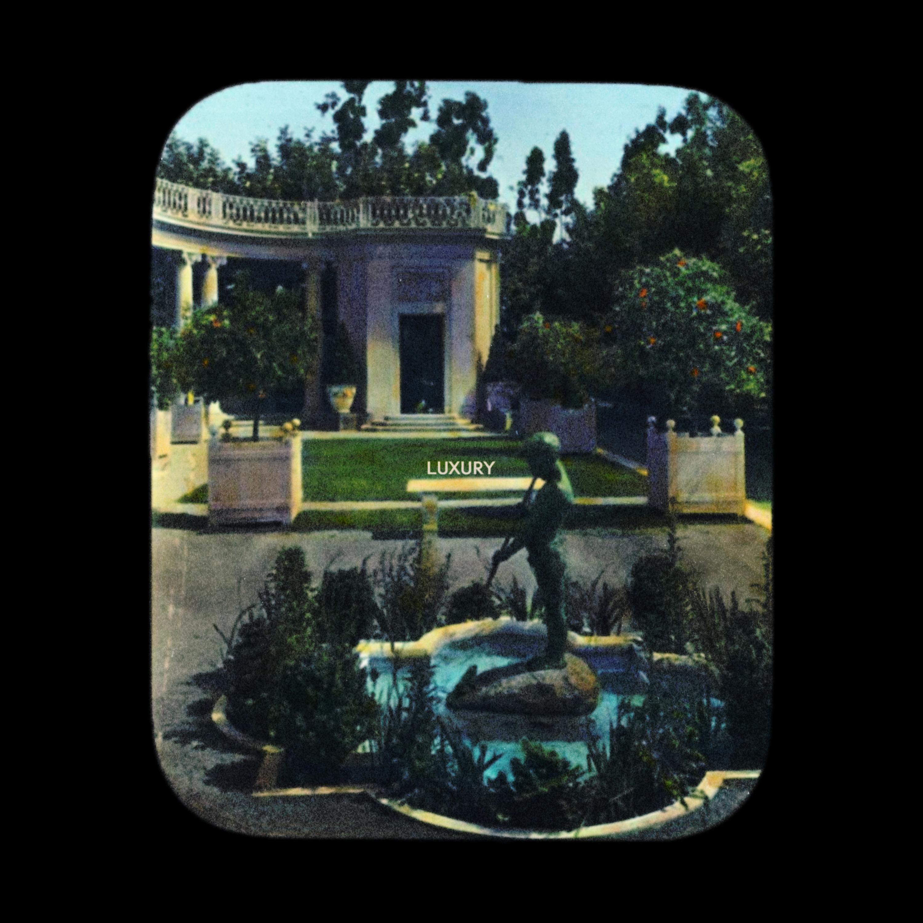 luxury (feat. 89ine)