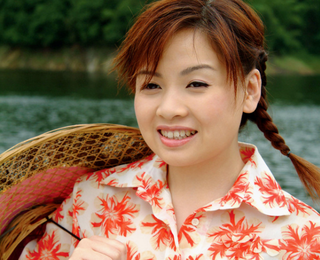 李琼