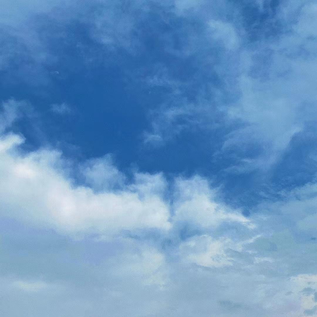那一刻心动封面