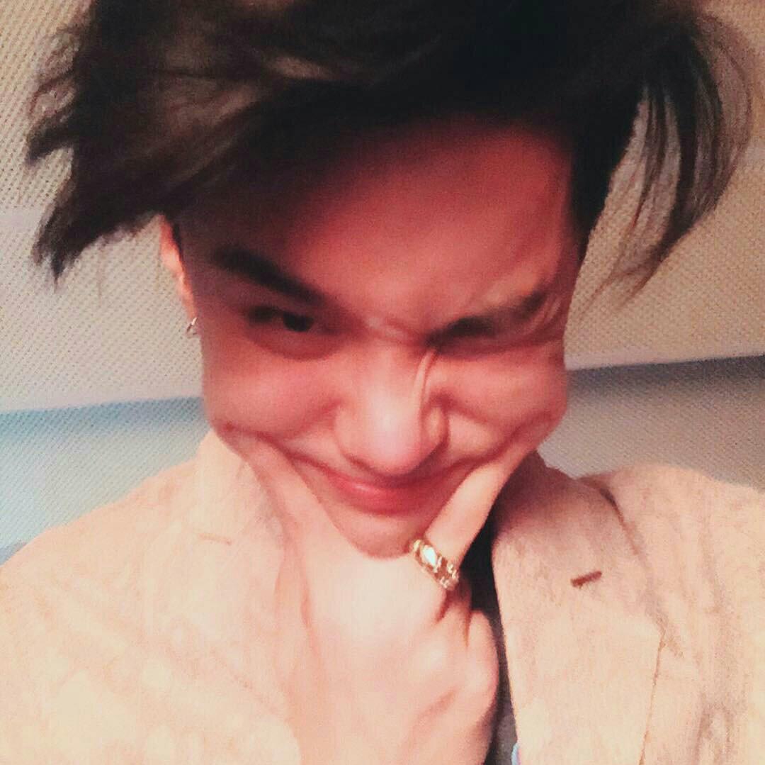 个一想吃唐僧肉的小妖精