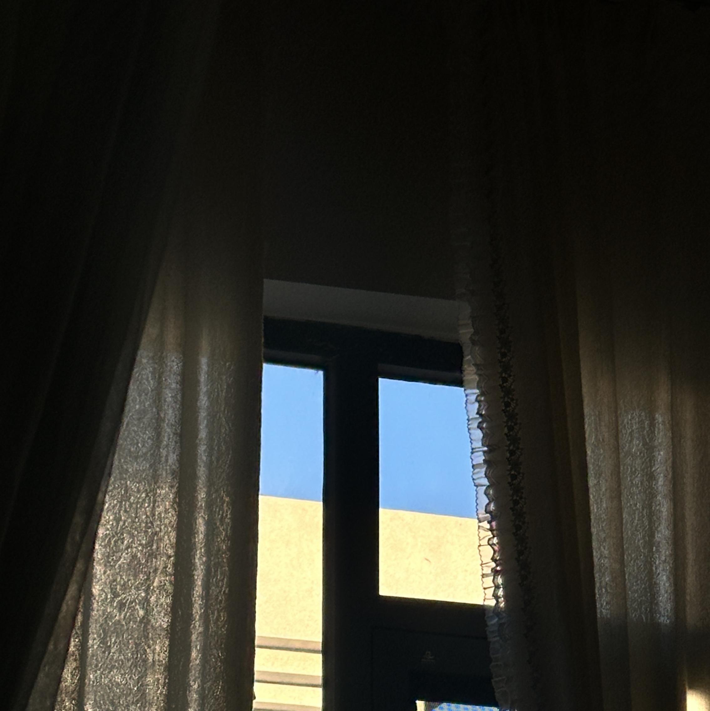 她整晚在写信封面