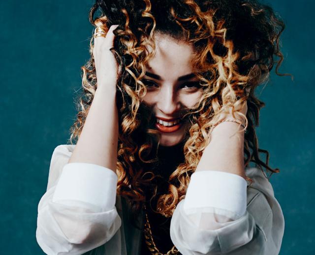 Ella Eyre