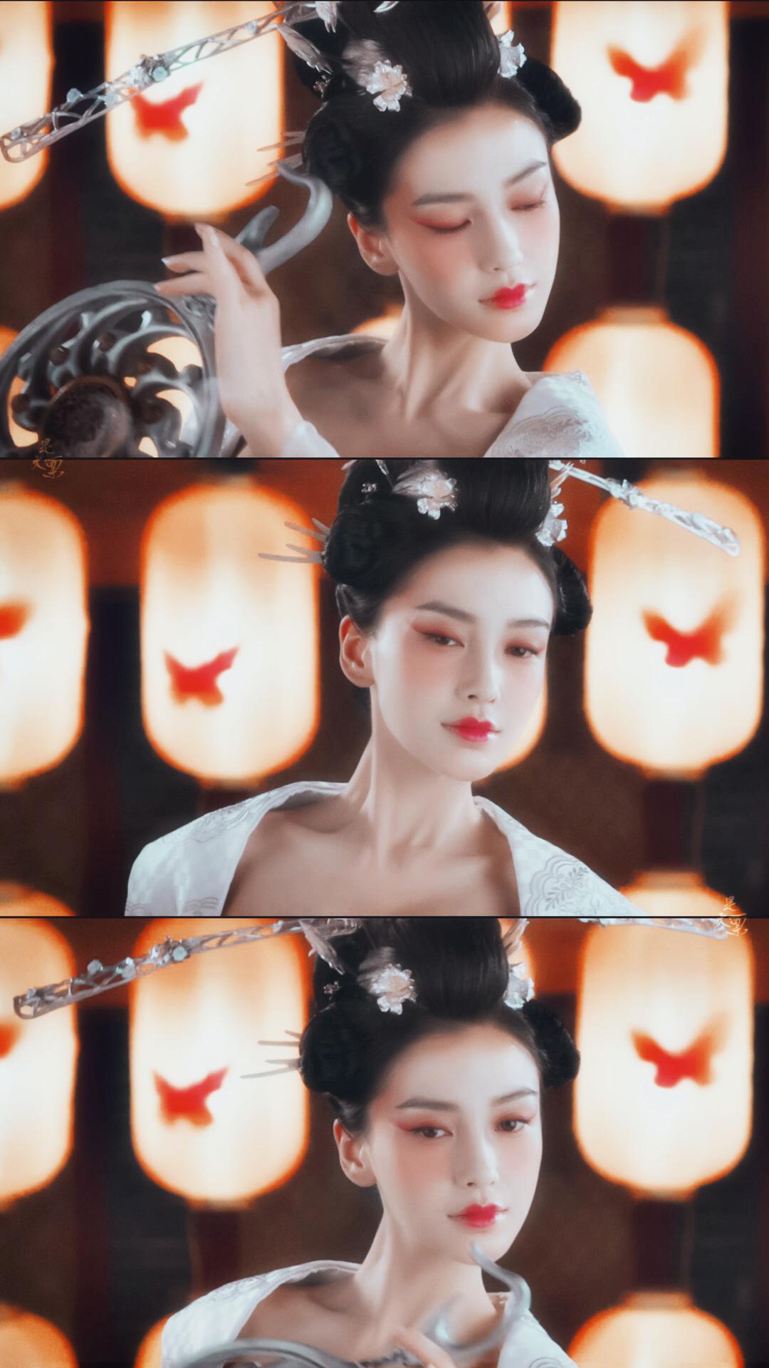 妖精,女鬼,花魁不同样的角色有着不同的风情,他镜头下的美人都有了骨