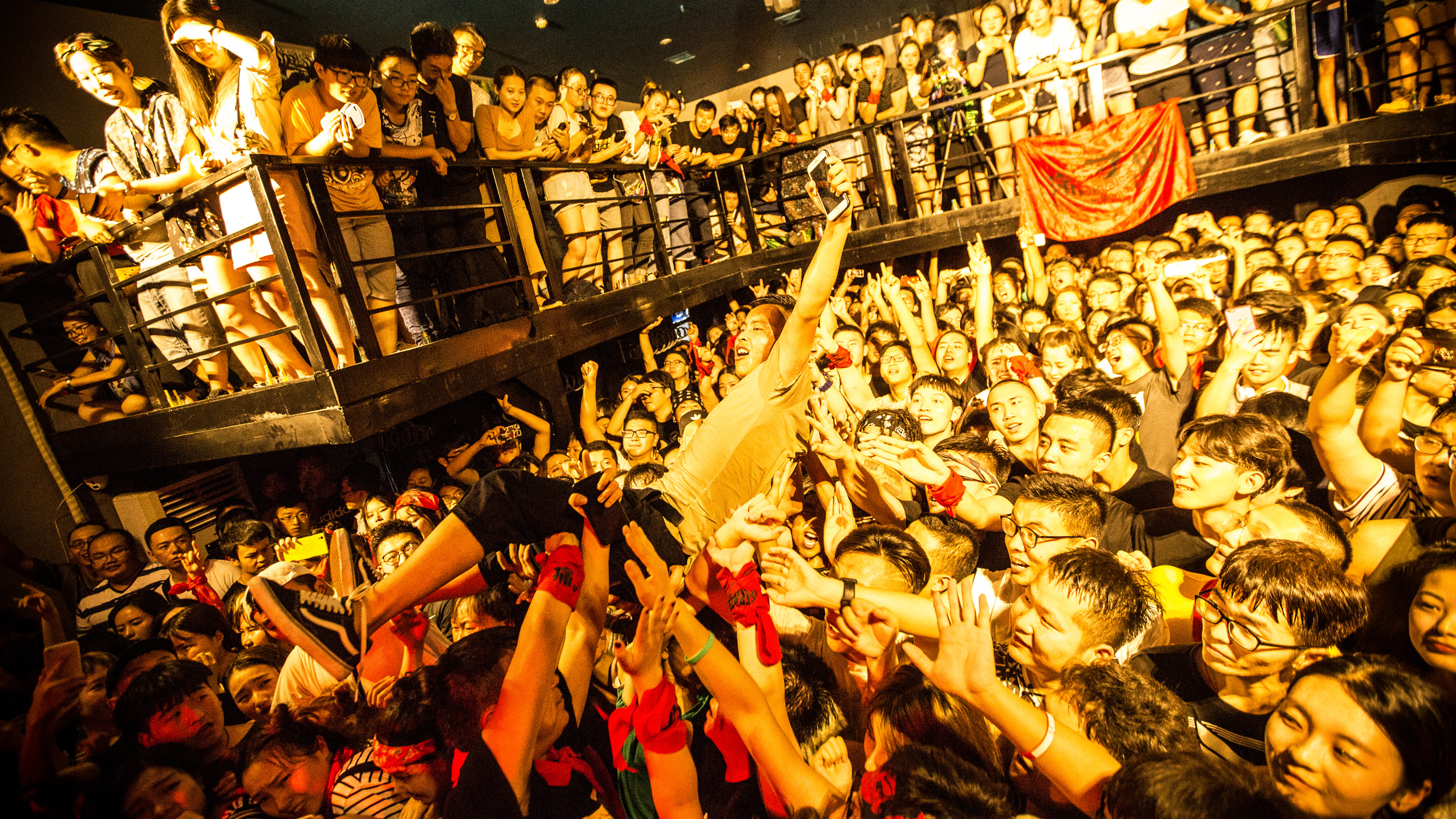 痛仰百城巡演纪录片PART 1上线 2018首轮巡