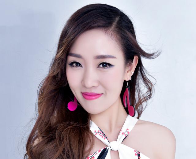 范小倩