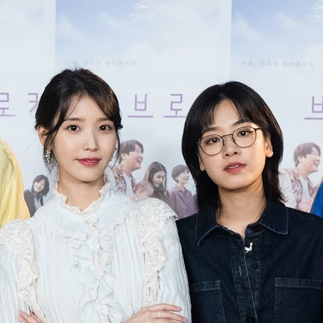 비밀의 화원 + 깊은 밤을 날아서 (IU's Palette LIVE With 李周映)封面