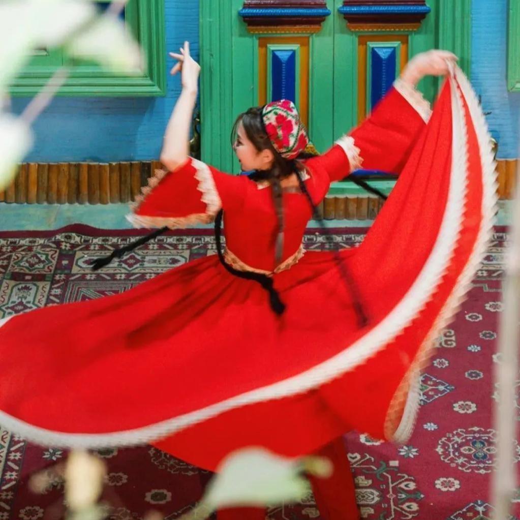 [♚Üsǔl♥♛♥维吾尔族舞蹈♚]