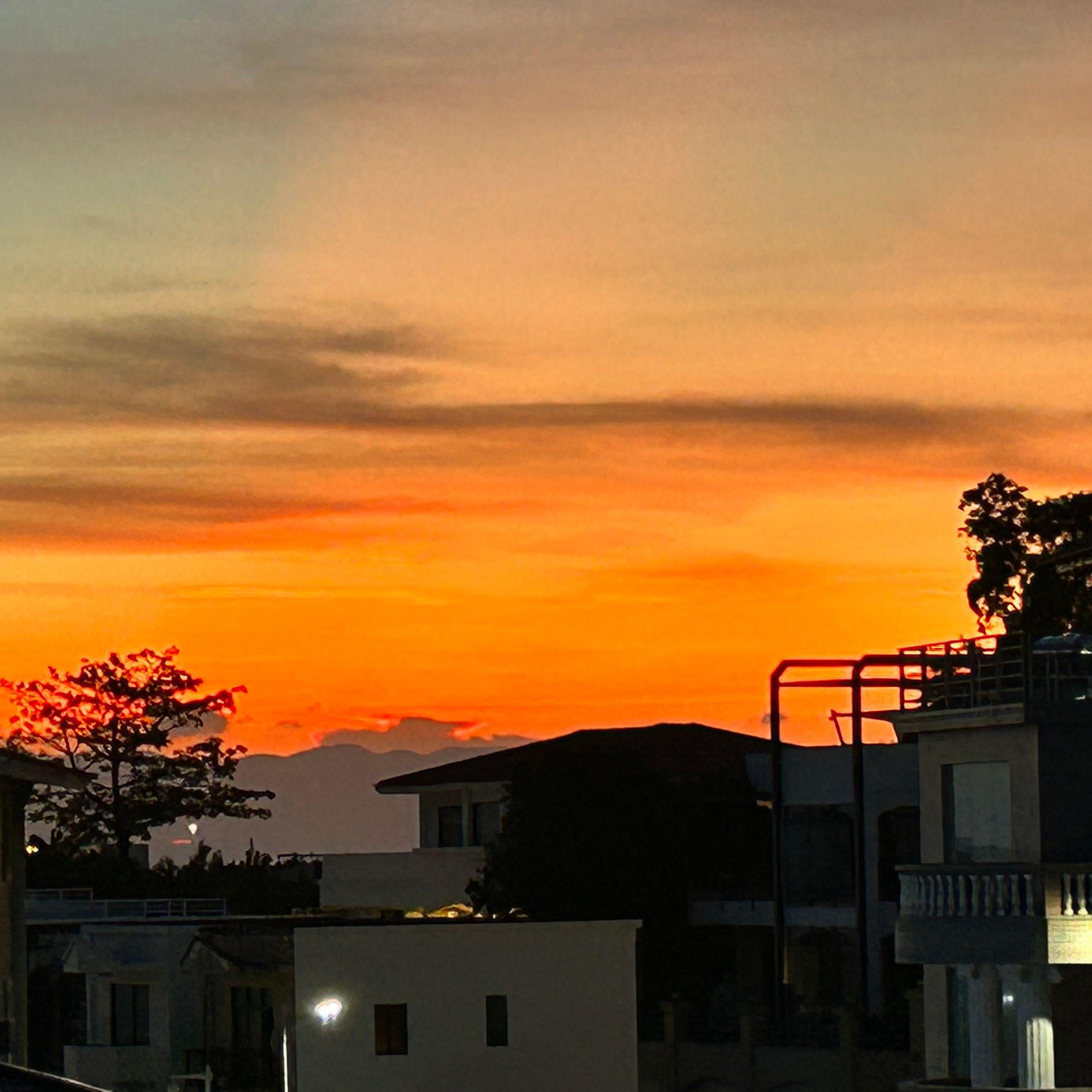 Sam Gellaitry - HOME (MyClosest remake)