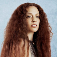 Jess Glynne