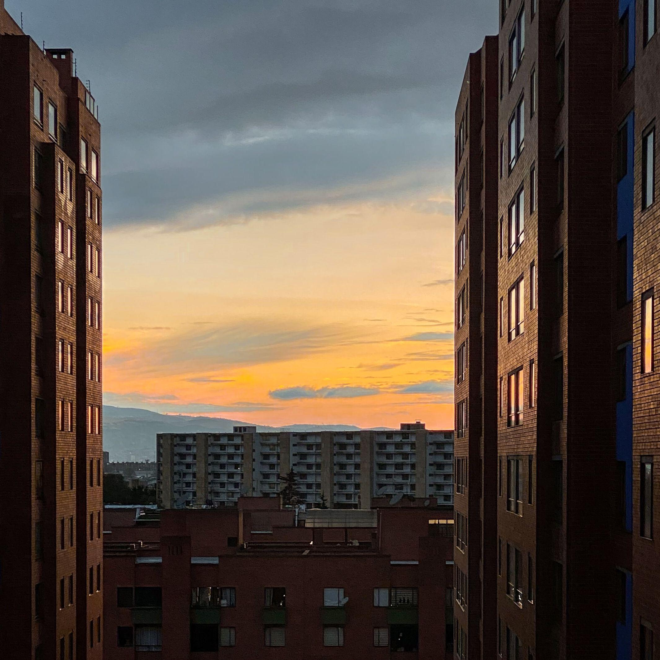 时光像流水般走去