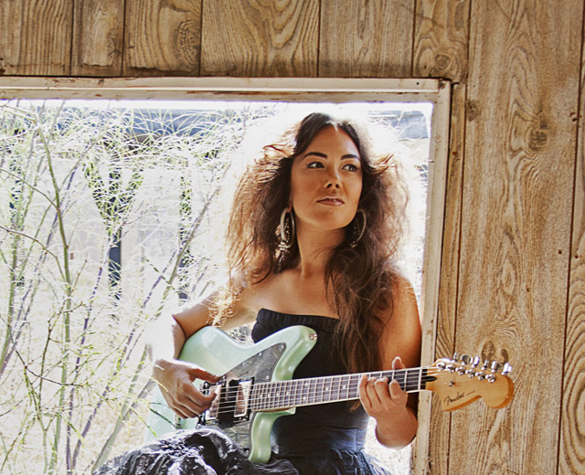 Tina Malia