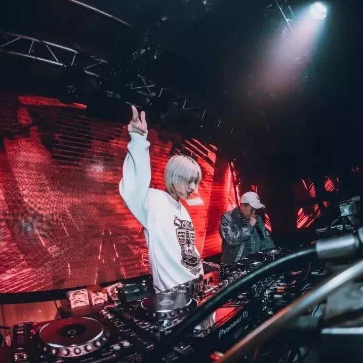 2021 Fatboy Slim x Butesha 英文车载DJ