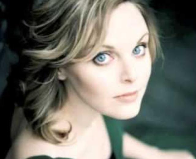 Elin Manahan Thomas