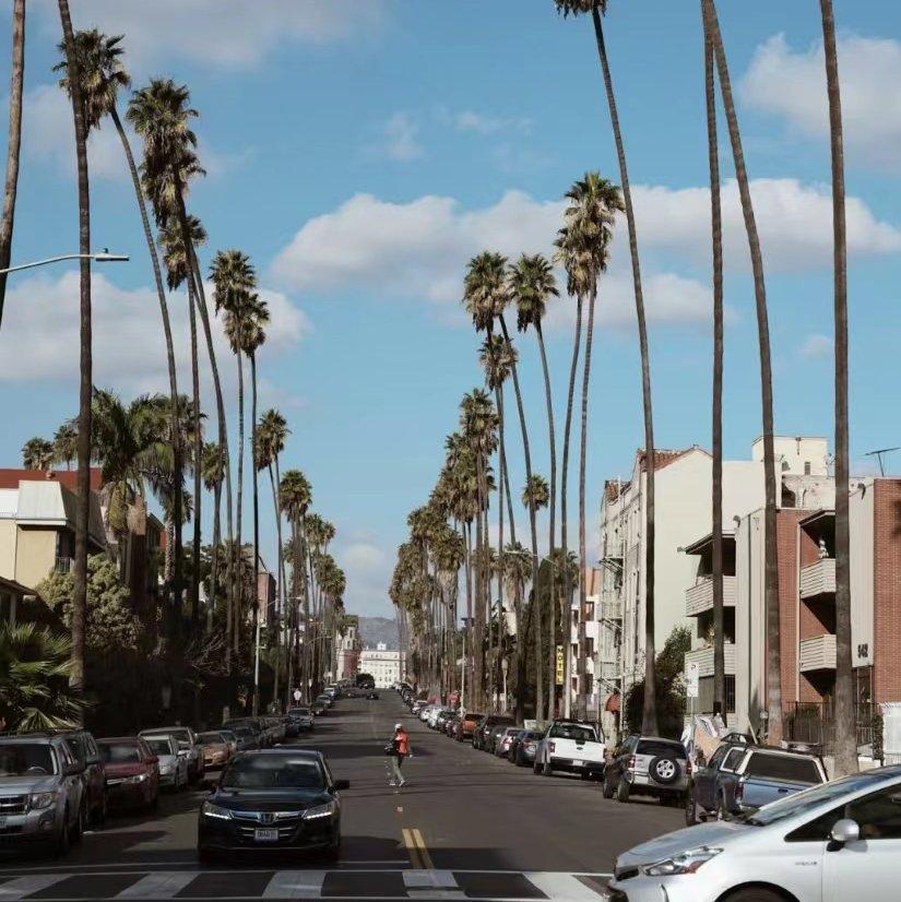 加利福尼亚州下午五点钟的太阳