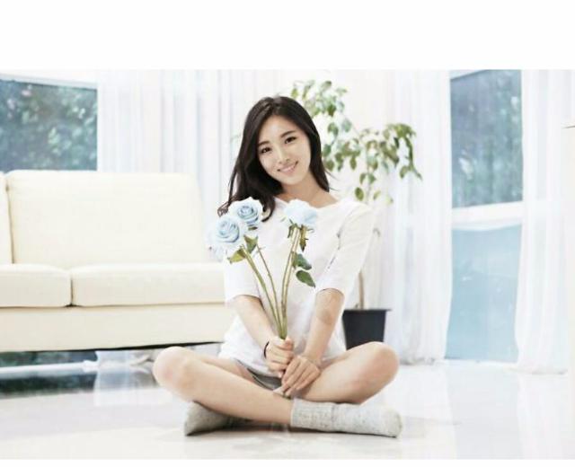 안현정