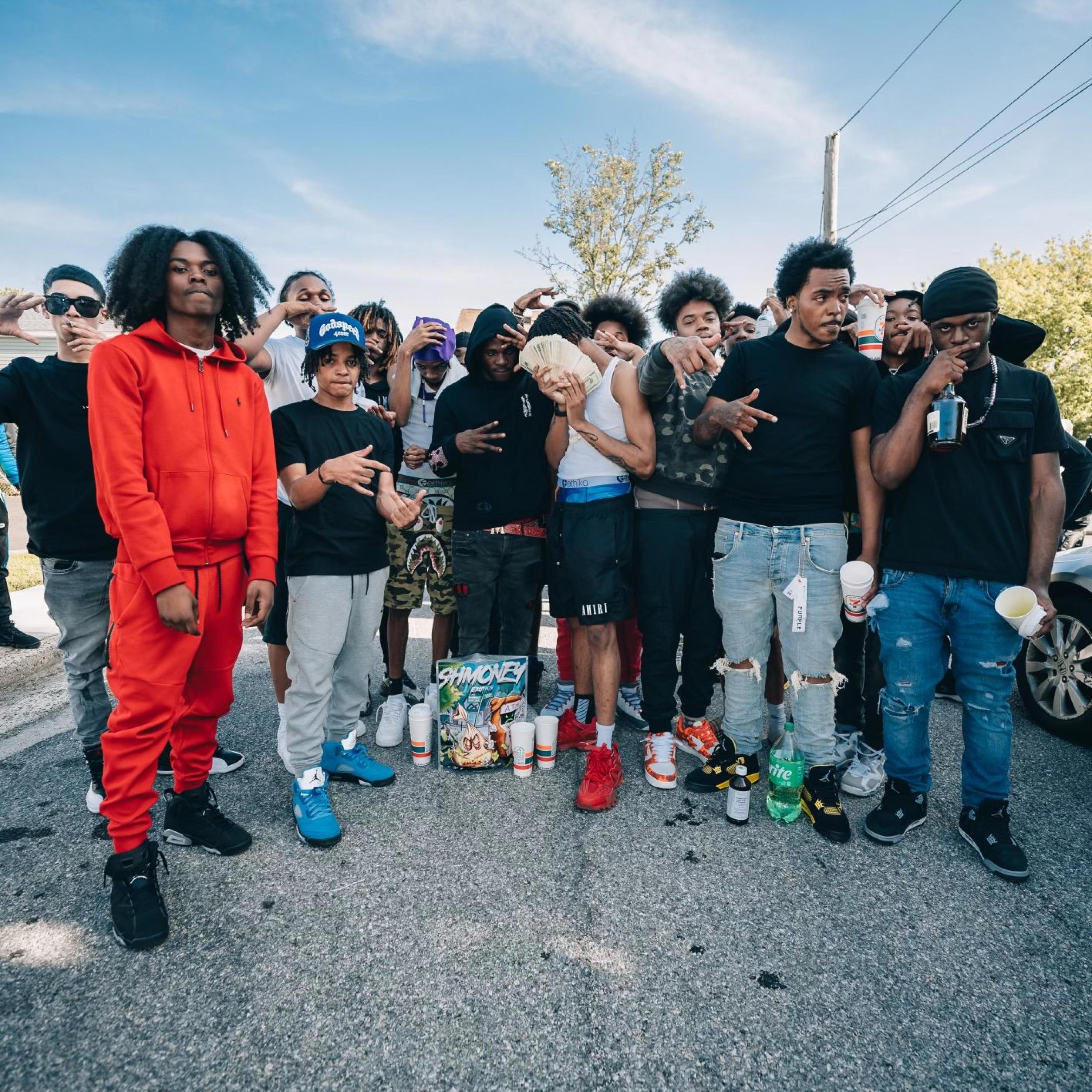 Hood Luv Story (feat. JayBandz)