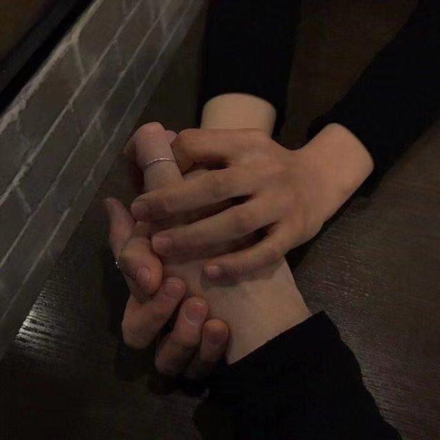 玛卡瑞纳封面