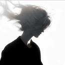 她