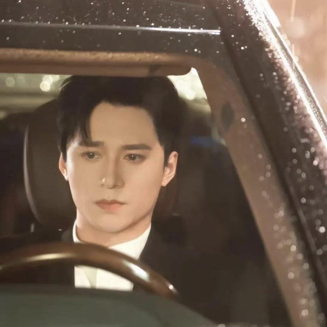 我也不想深夜emo可我控制不住