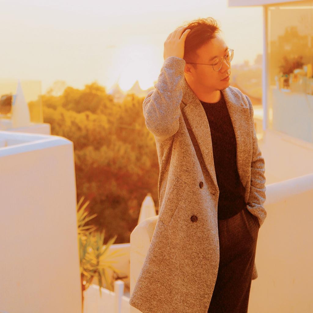 永远爱傍晚吹拂的微风和落日晚霞