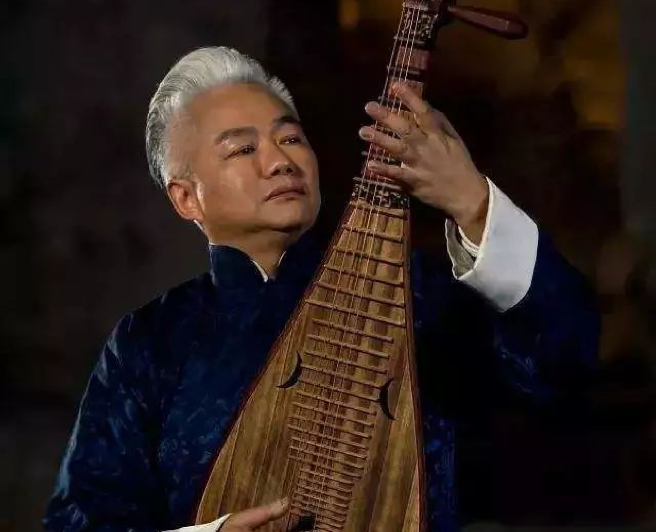 方锦龙