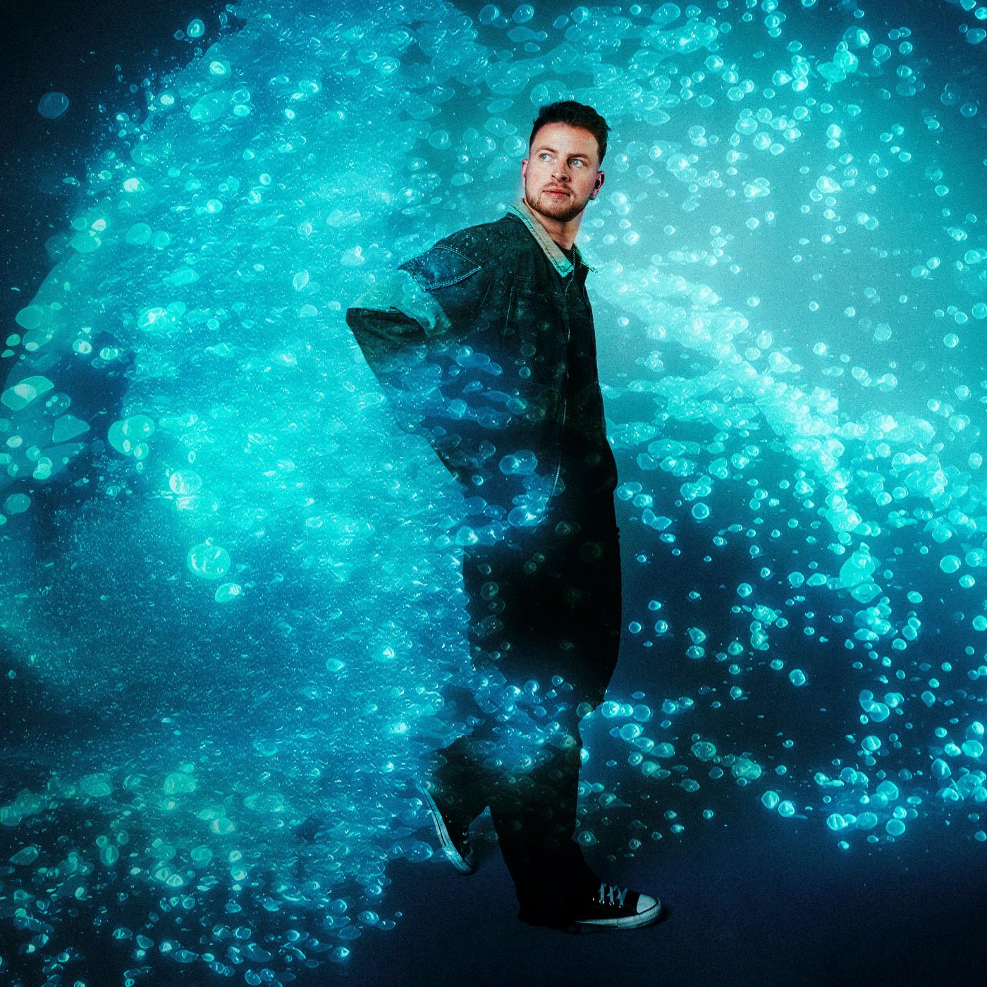 Surrender封面