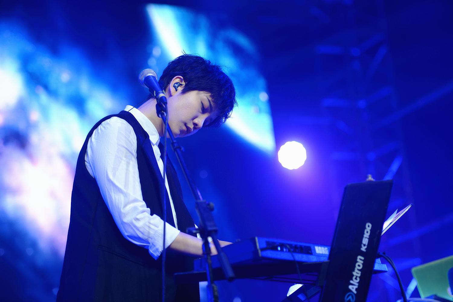 李霄云:你看到的我是蓝色的