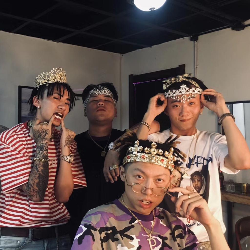 Higher Brothers/更高兄弟