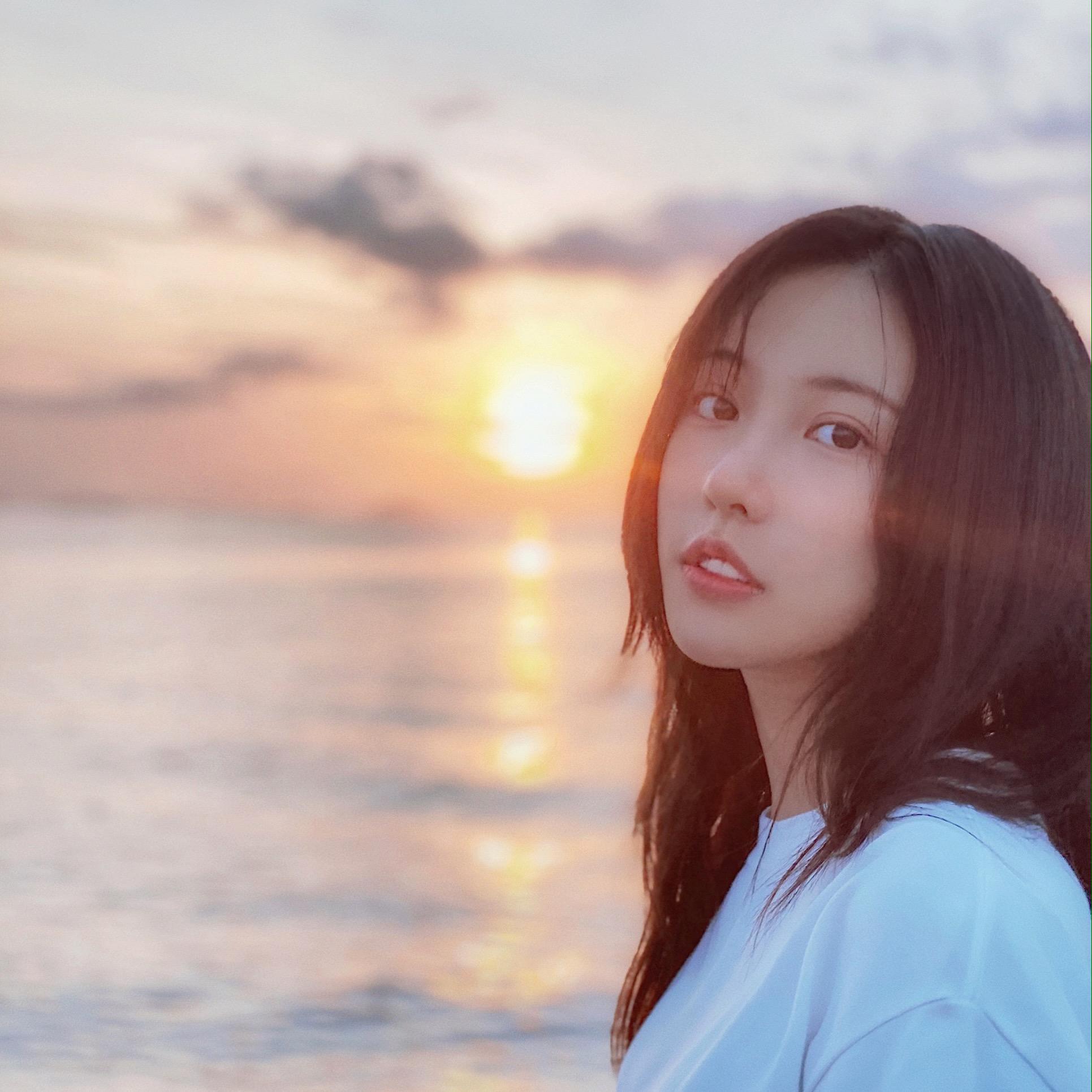 夏天的风_丸子呦_夏天的风 | 在线播放_夏天的风歌词_夏天的风下载 | 网易云音乐