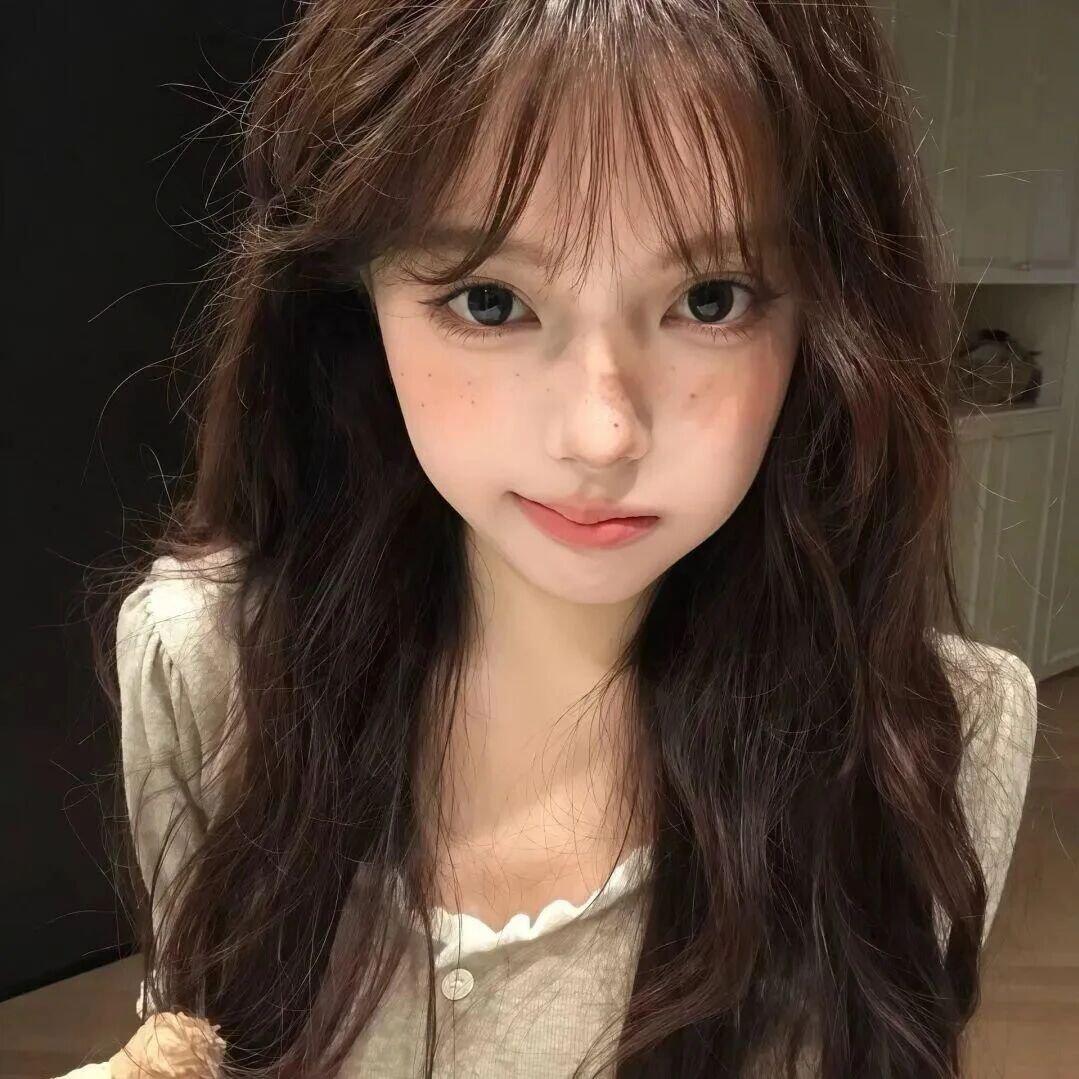 呆萌绝情性感母蟑螂